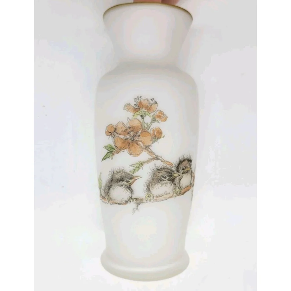 Vintage Enesco Satin or Frosted bud Vase with Baby Birds